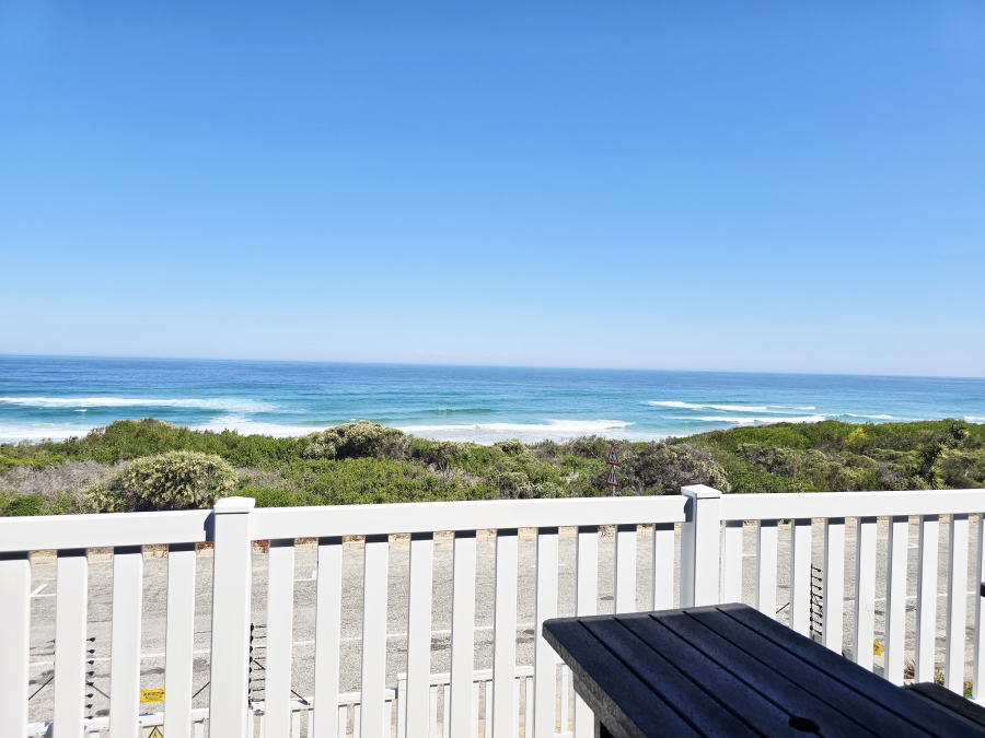 4 Bedroom Property for Sale in Kleinkrantz Western Cape